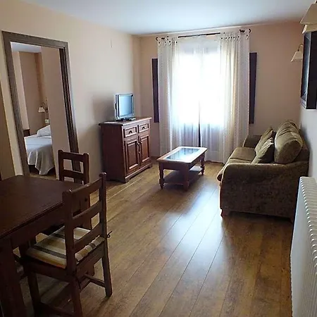Areulo Szálloda Cerler